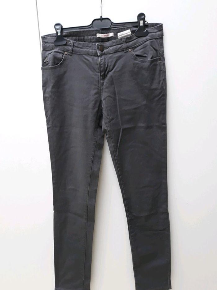 Pantalon gris - photo numéro 1