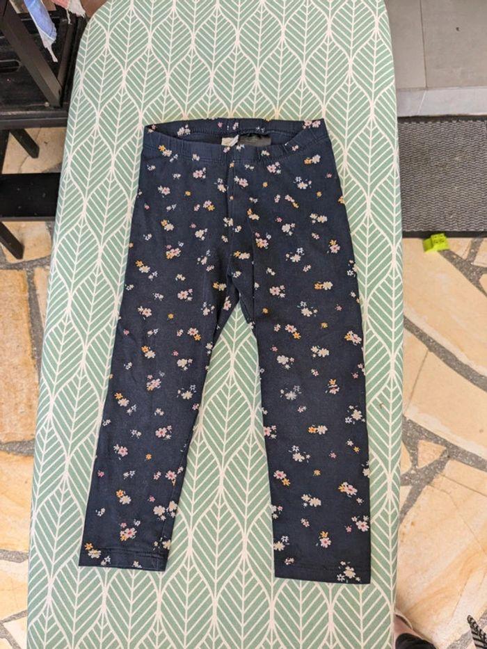 Legging fleurs fille 2 ans - photo numéro 2