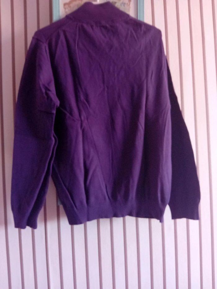 Pull homme 👨 col V violet foncé très peu porté taille L de chez Brice - photo numéro 4