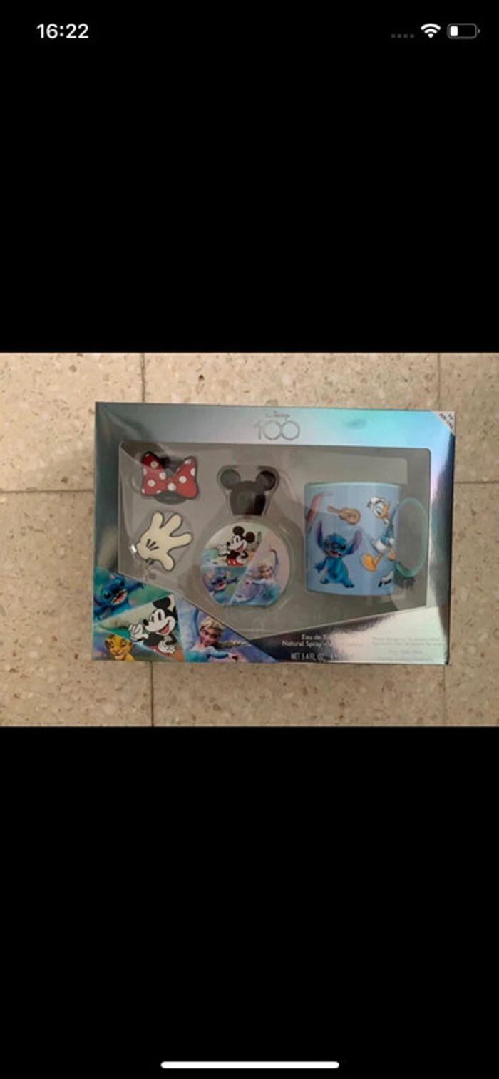 Coffret 100 ans de Disney neuf édition limitée - photo numéro 1