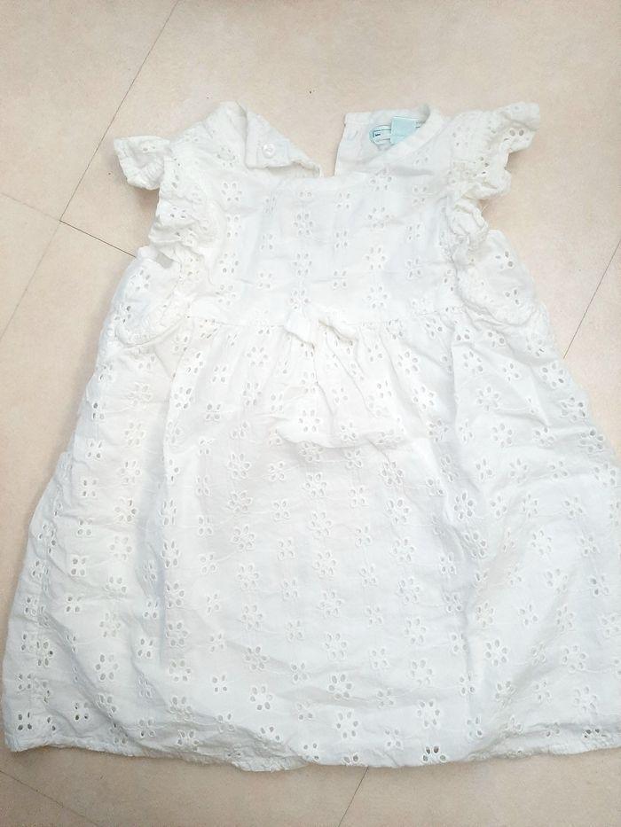 Robe bébé fille taille 12mois - photo numéro 1