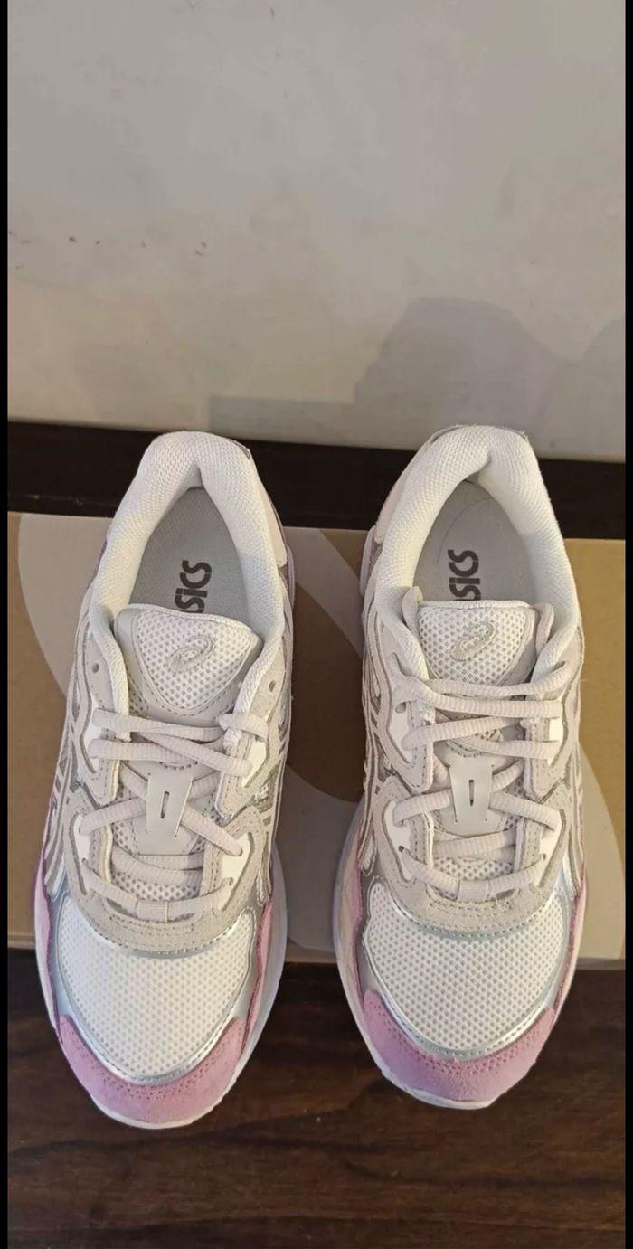 Baskets ASICS Gel NYC crème beige minéral rose - photo numéro 5