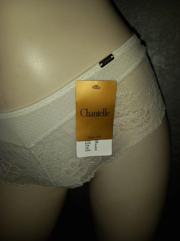 shorty tanga en dentelle blanche chantelle taille 40 neuf avec étiquette - photo numéro 2