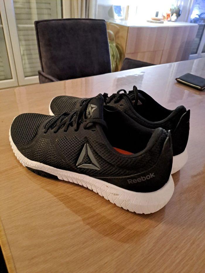 Baskets Reebok homme noir taille 42 très bon état - photo numéro 3