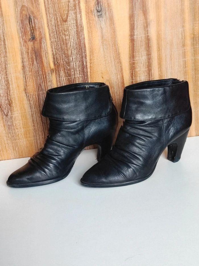 Bottines vintage noir cuir pointus talons / San Marina - 37 - photo numéro 2