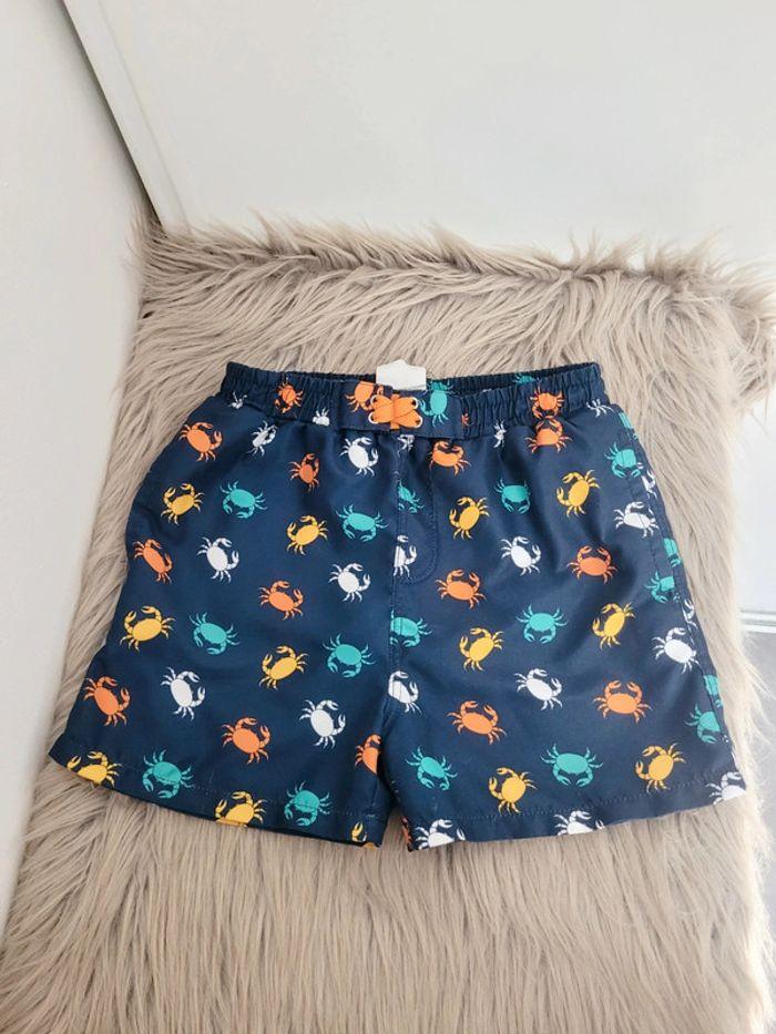 Joli short de bain 8 ans - photo numéro 1