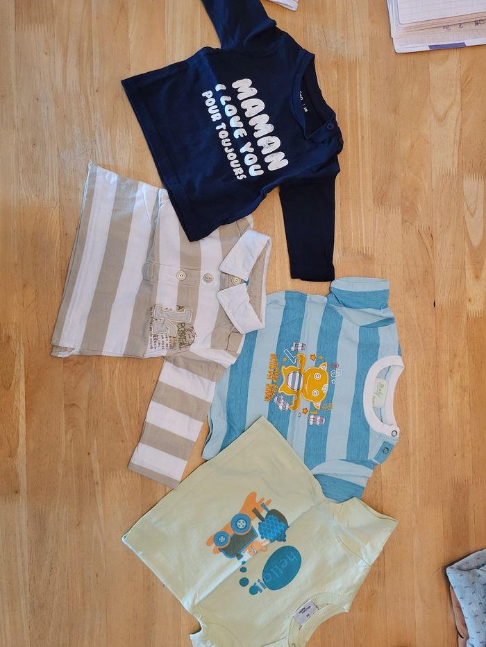 Lot Vêtements bébé 3 mois - photo numéro 10