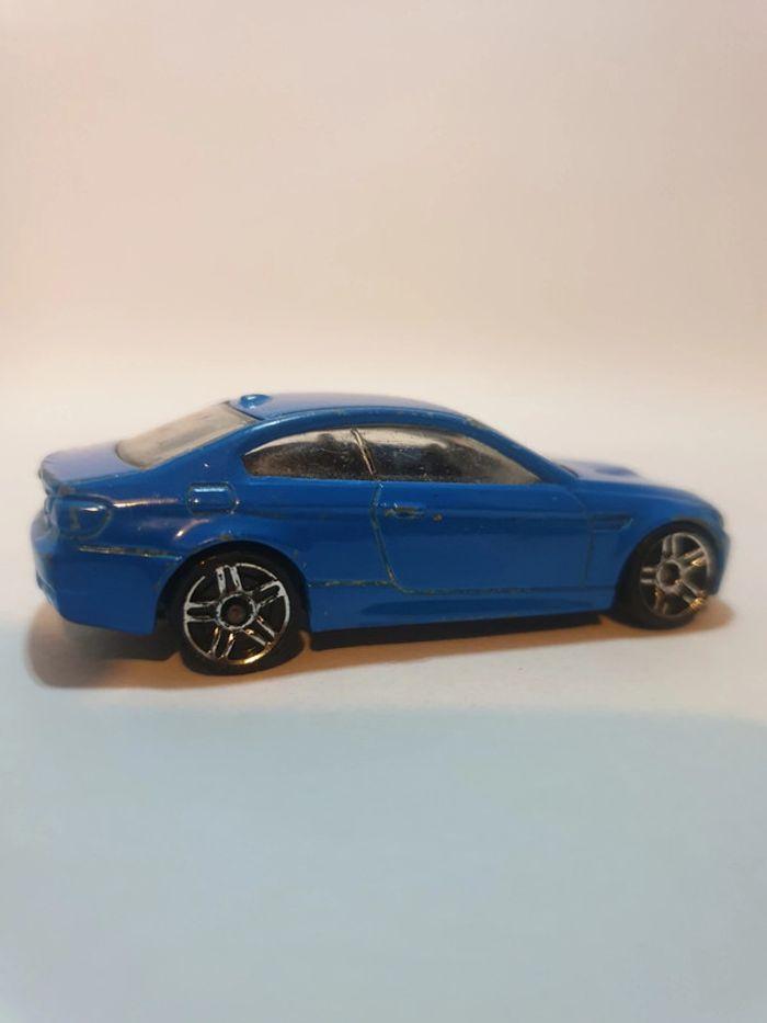 Hot Wheels 2013 BMW M3 E90 Bleu City Street Power - 1/64 - photo numéro 7