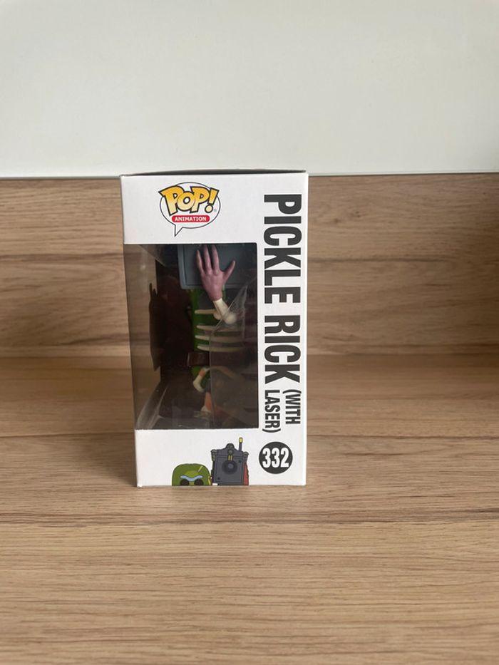 Figurine Funko Pop Rick et Morty : Pickle Rick With Laser 332 - photo numéro 4