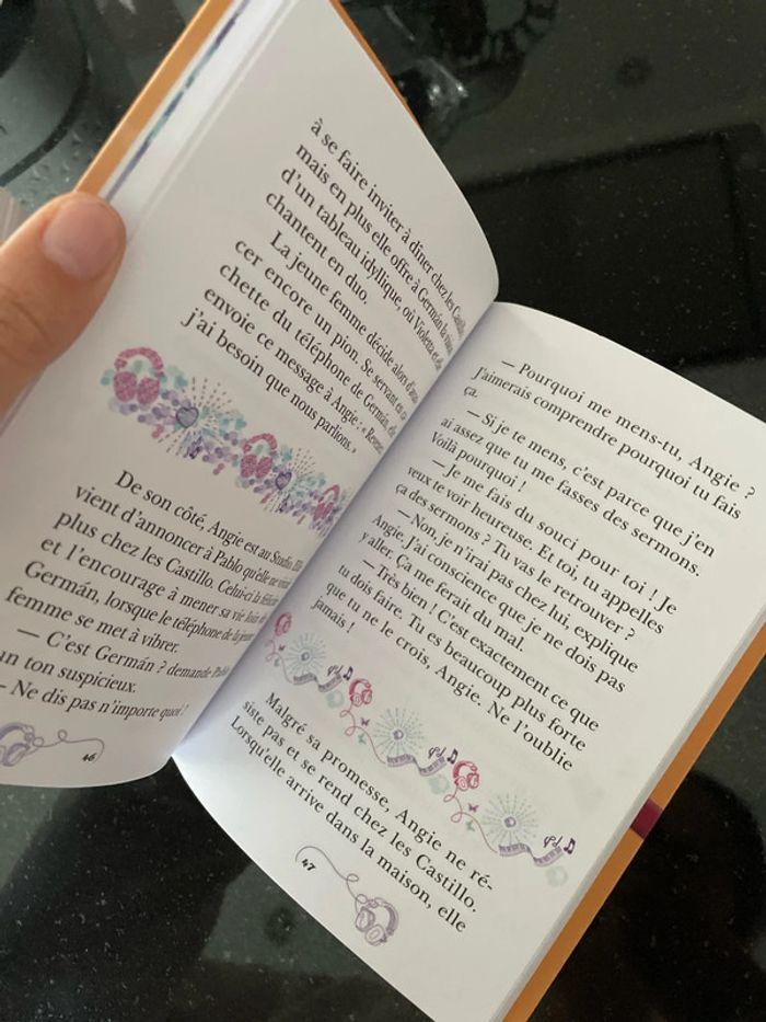 Disney Violetta ”Amies pour la vie “ 📖 - photo numéro 6