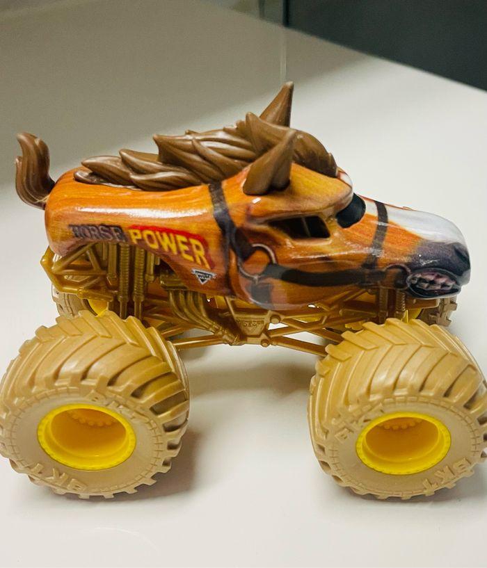 Lot de 3 monster trucks - photo numéro 3