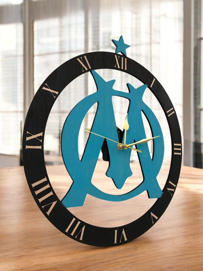 Horloge Olympique de Marseille en bois neuve - photo numéro 2