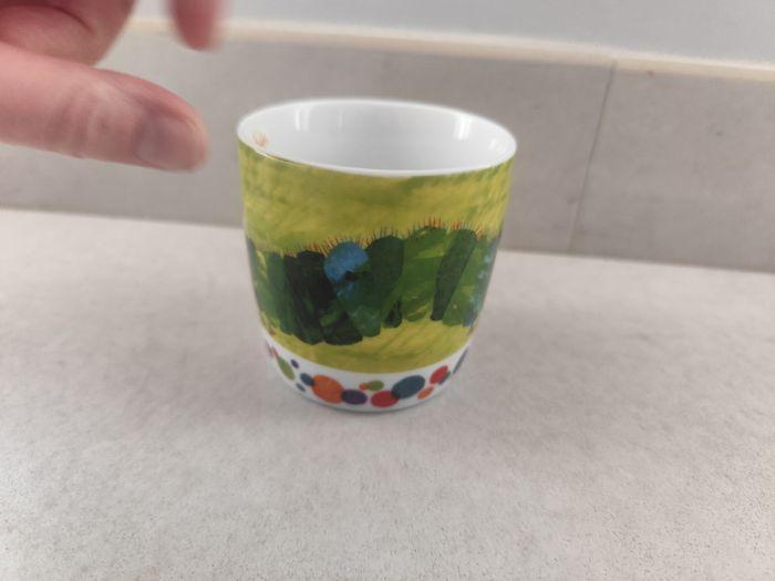 Tasse enfant la chenille qui fait des trous - photo numéro 6