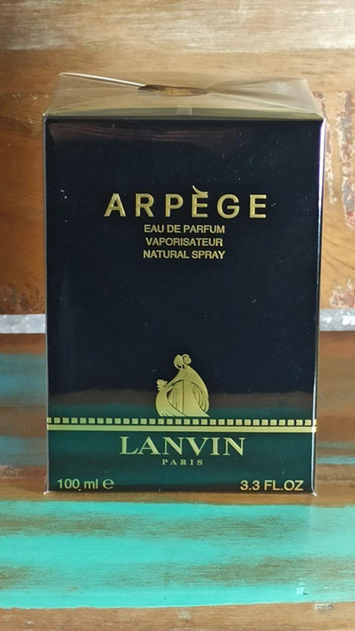 Lanvin Arpège Eau de Parfum pour Femme (100 ml) : Un parfum floral - photo numéro 2