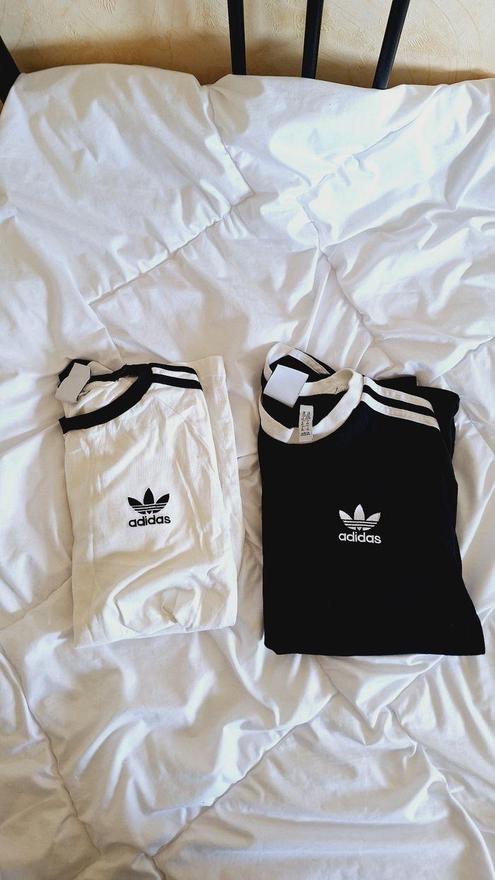 Lot de t-shirt adidas - photo numéro 1