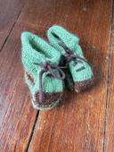 Chaussons laine verts et marron naissance