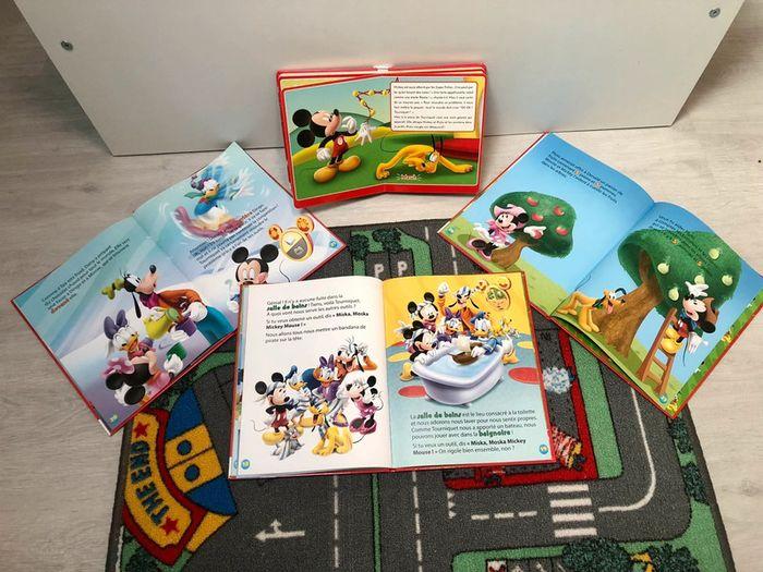 ot de 4 livres Mickey. - photo numéro 3