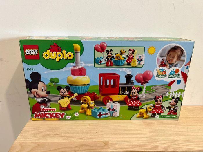 LEGO 10941 Duplo Disney Le Train d’Anniversaire de Mickey et Minnie - photo numéro 4