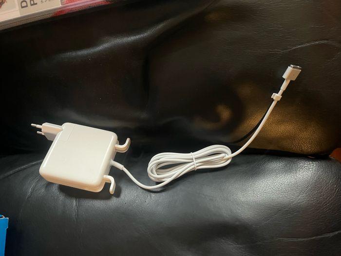 Chargeur MacBook aimantée - photo numéro 1