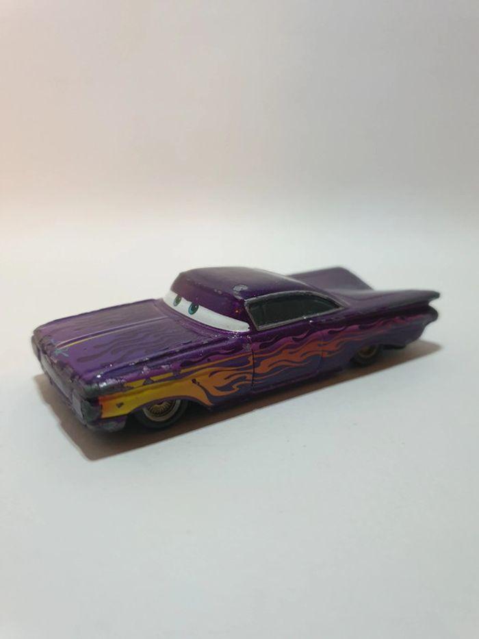 Mattel Voiture Cars Disney/Pixar Ramone Purple en métal - 1/55 - photo numéro 1