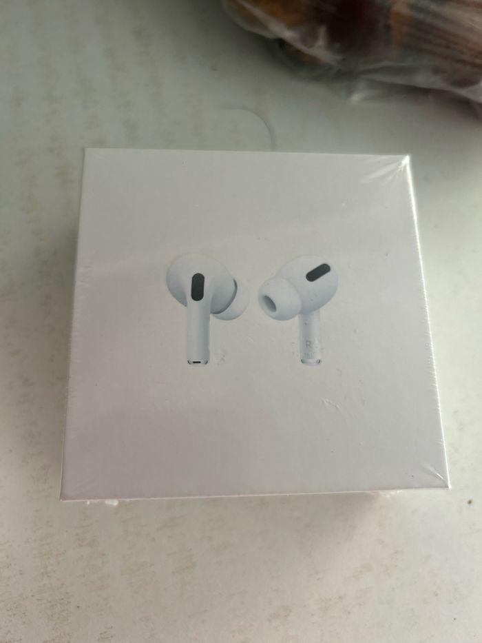 AirPods Pro - photo numéro 1