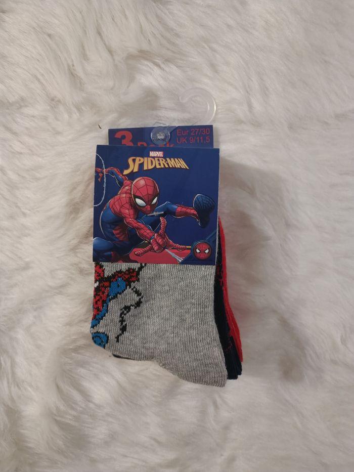 Chaussette spiderman en 27/30 - photo numéro 1