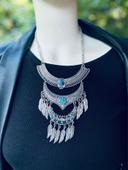 Collier plastron