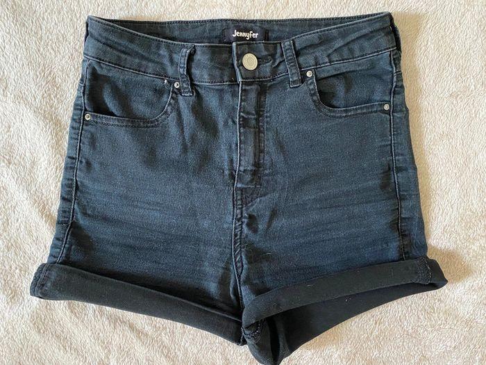 Short jean noir 36