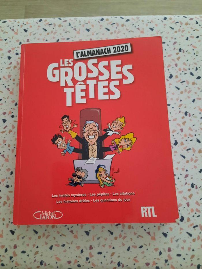 Livre: L'almanach 2020 - Les grosses têtes de Michel Lafon _ RTL - photo numéro 1