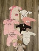 Lot naissance fille pyjamas + bodys cache coeur