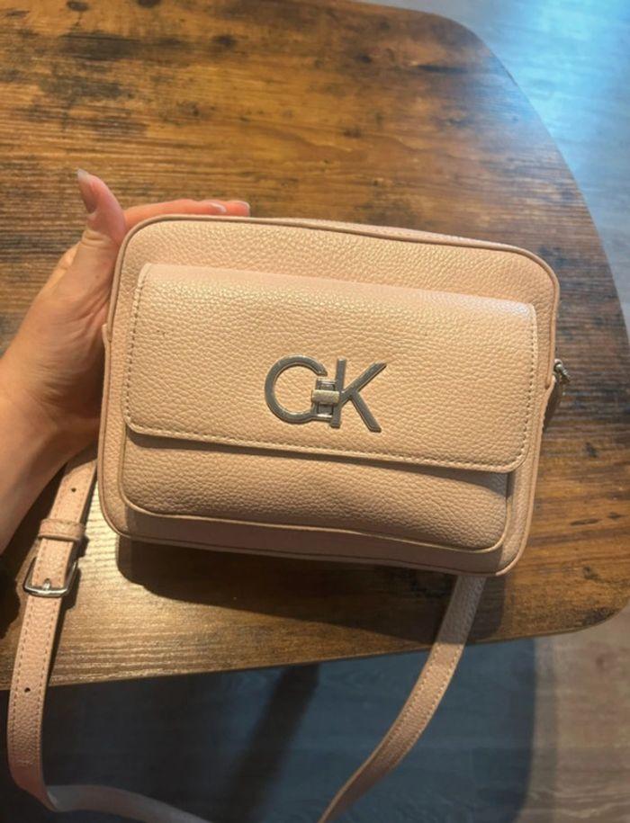 Sac à bandoulière Calvin Klein - photo numéro 8