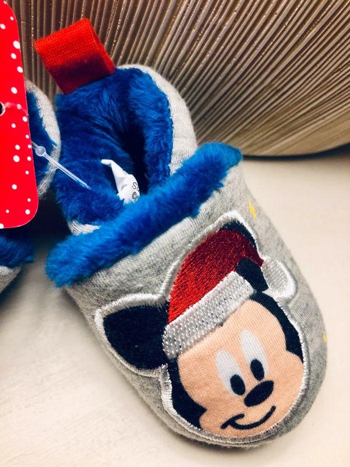 Chaussons fourrés premier Noël Disney : Mickey et Pluto - photo numéro 2