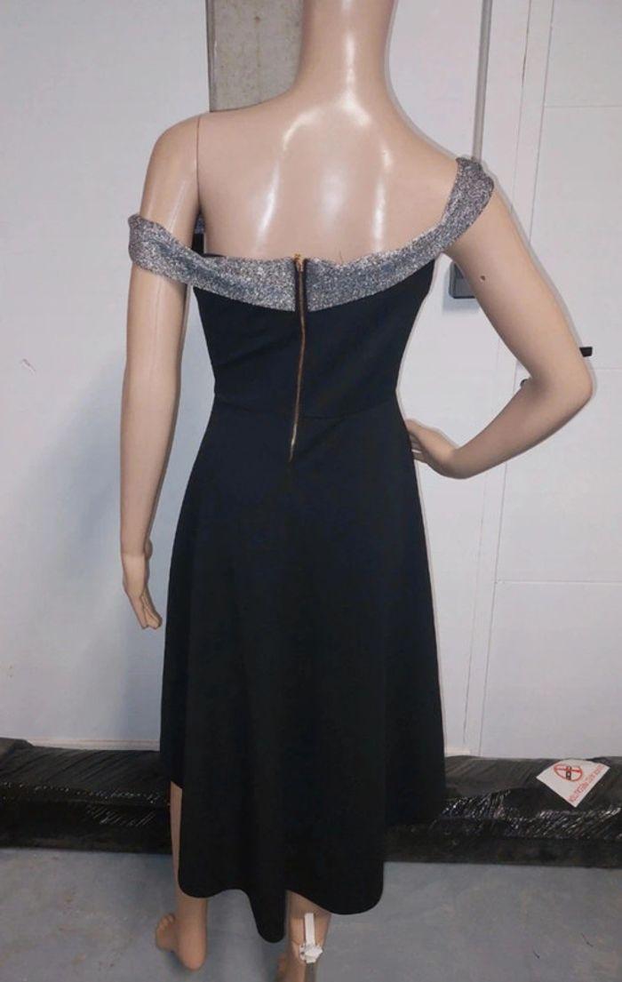 Robe de soirée asymetrique taille unique peu portée - photo numéro 3