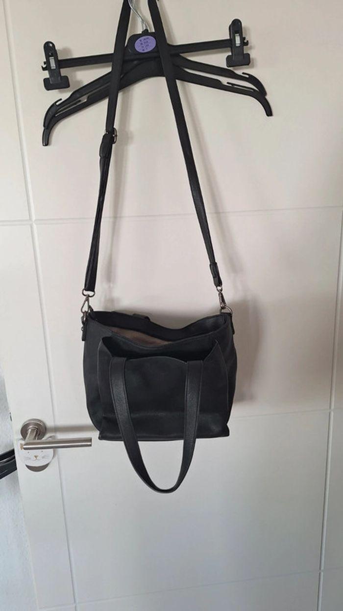 Sac à main noir avec multiples poches - photo numéro 1