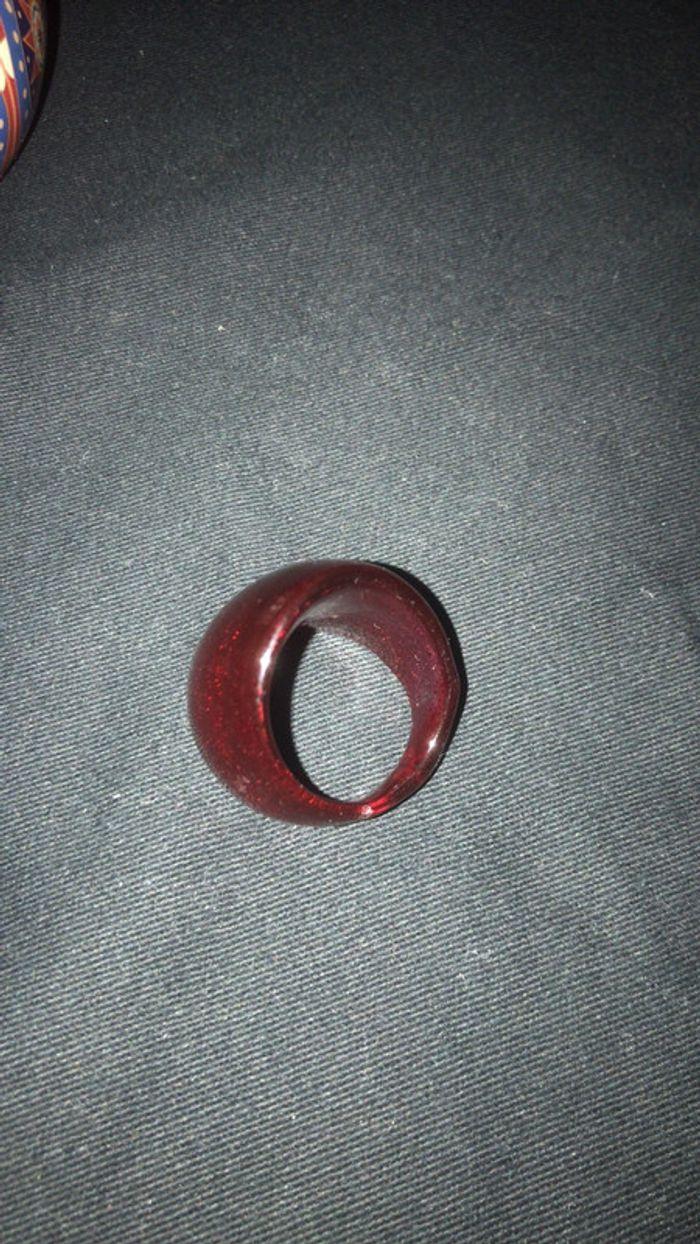 Bague rouge - photo numéro 3