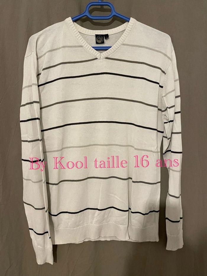 Pull manches longues col V blanc gris noir rayé by kool taille 16 ans - photo numéro 1