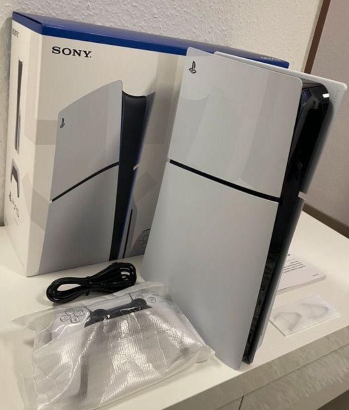 Playstation 5 slim - photo numéro 2