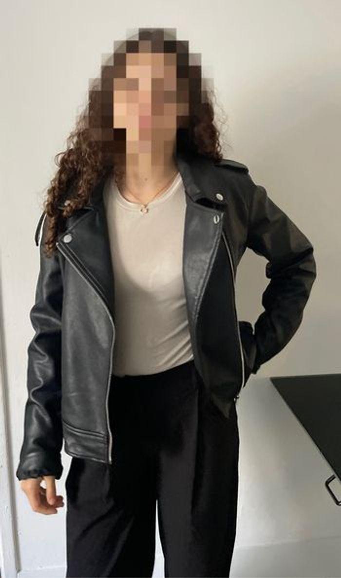 Veste en similicuir - photo numéro 1