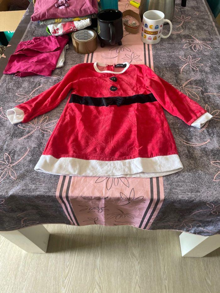 Robe de noel type velours 4 ans - photo numéro 1