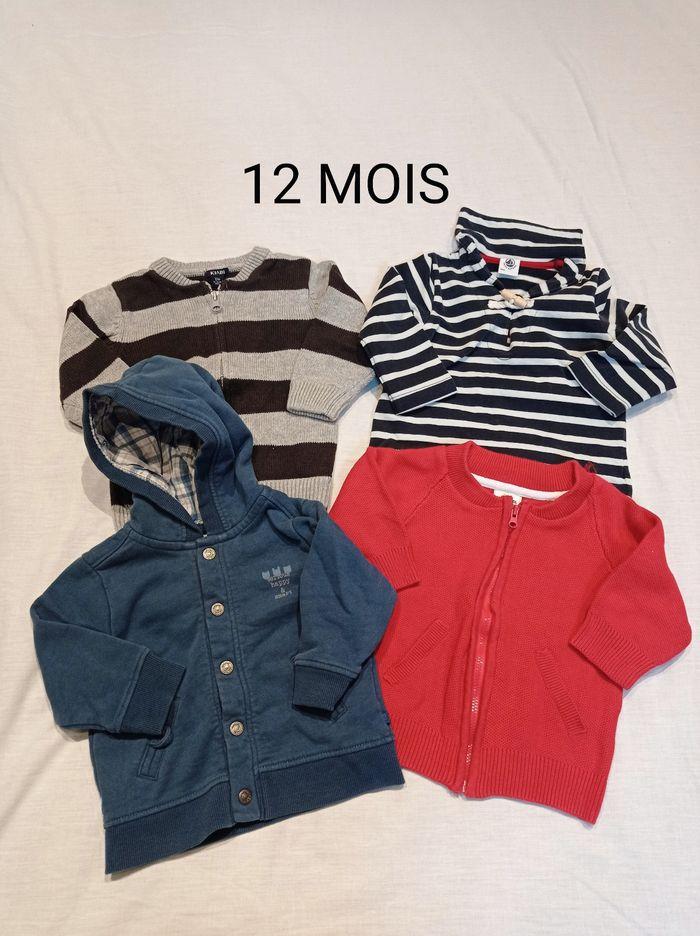 Lot 4 gilets / pull garçon taille 12 mois tao/petit bateau/ obaibi - photo numéro 1