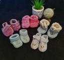 Lot de 5  petits chaussons