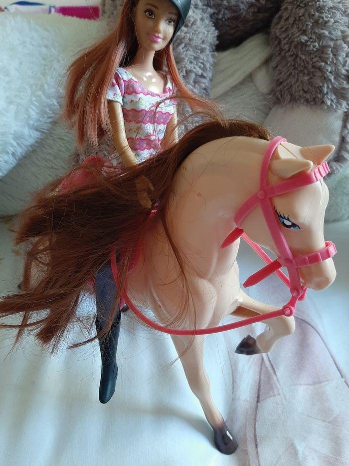 Barbie+cheval - photo numéro 2