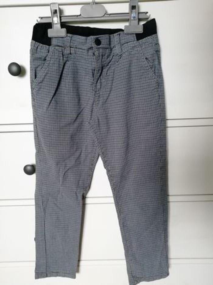 Vends pantalon garçon Taille 8 ans marque Kiabi - photo numéro 1