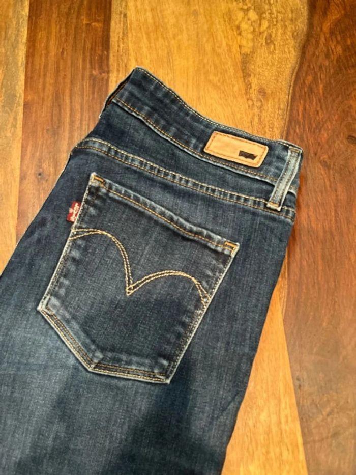 26. Levi’s slight curve mid rise straight W27 L30 - photo numéro 2