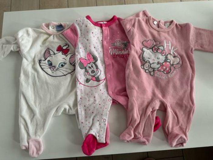 Lot de 3 pyjamas - photo numéro 1