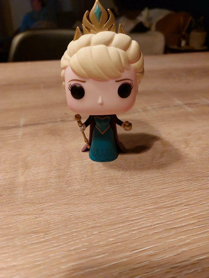 Funko Pop - Elsa Coronation - photo numéro 1