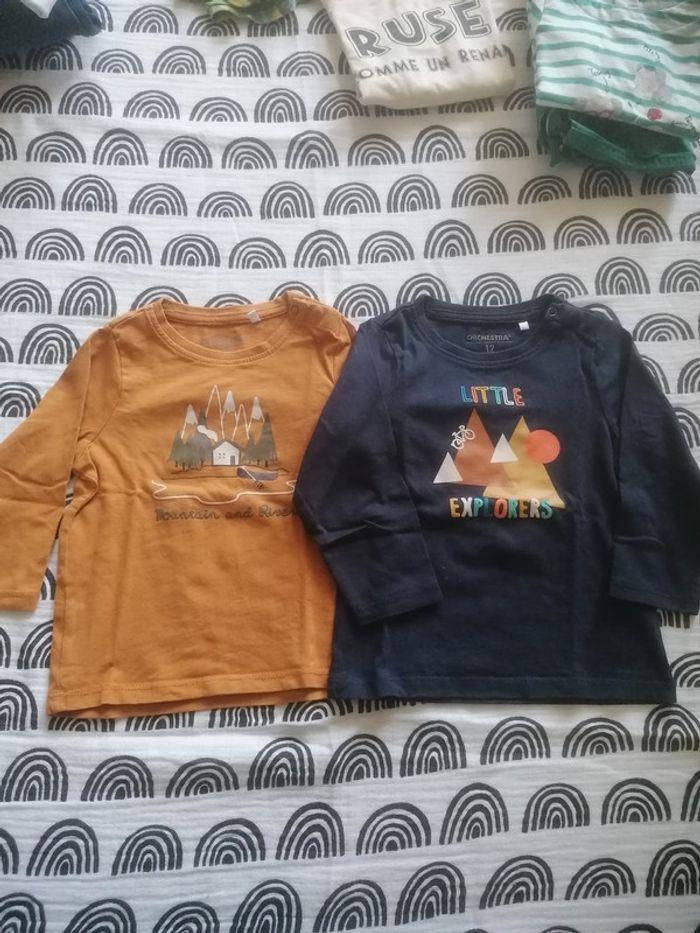 Lot de 2 T-shirts manches longues. 12 mois. - photo numéro 1