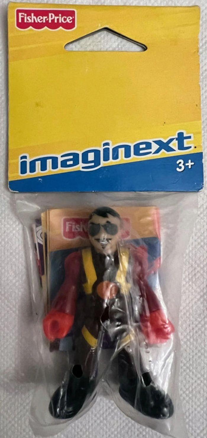 Fisher Price - imaginext - petite figurine vintage neuve 2011 - pilote - photo numéro 1