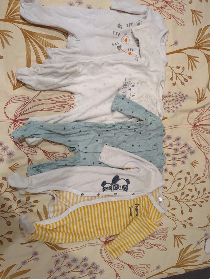 Lot de 4 pyjamas garçon 3mois - photo numéro 1