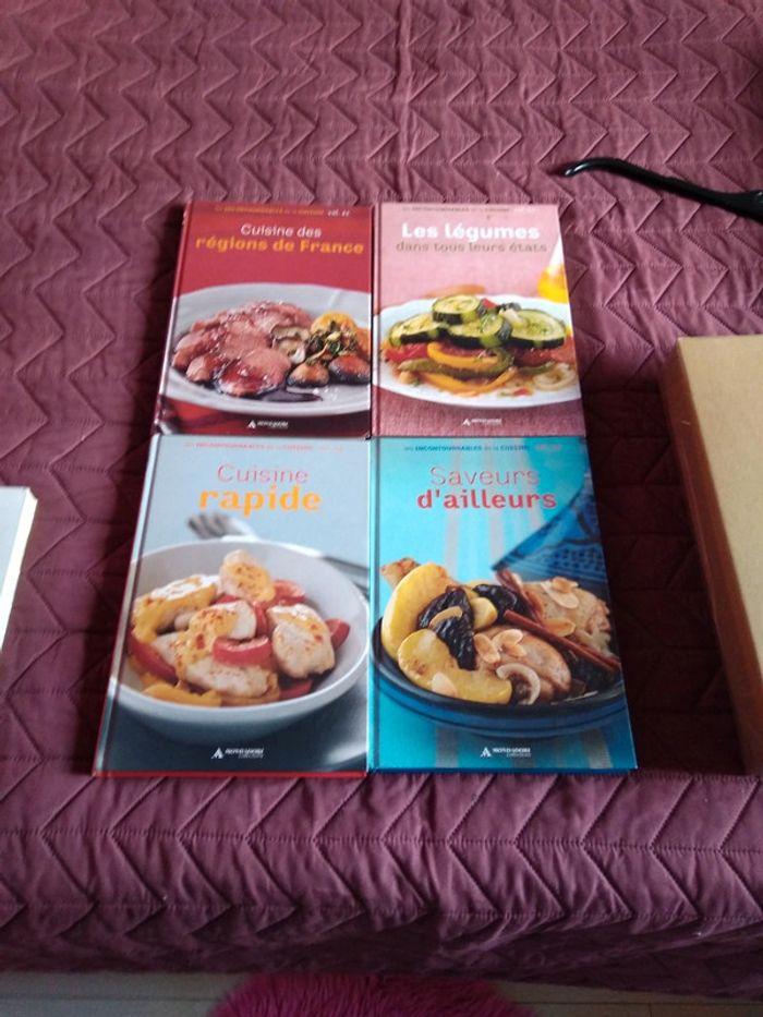 4 grd livres cuisine - photo numéro 1